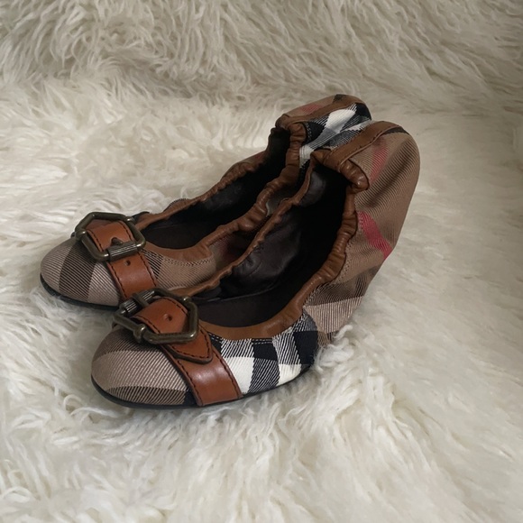 Burberry Ballet Flats - Picture 2 of 10